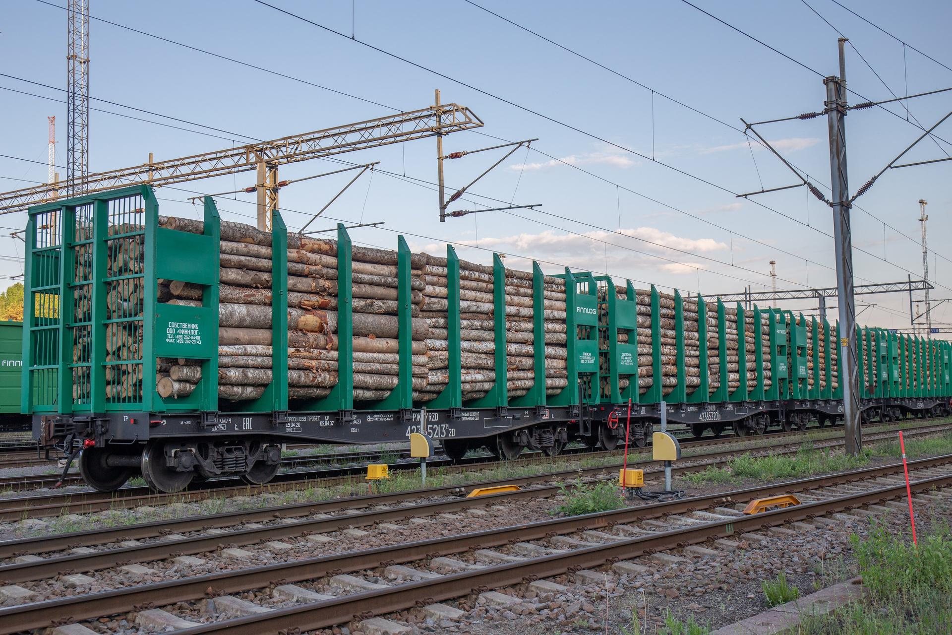 Cargo train in Harakka